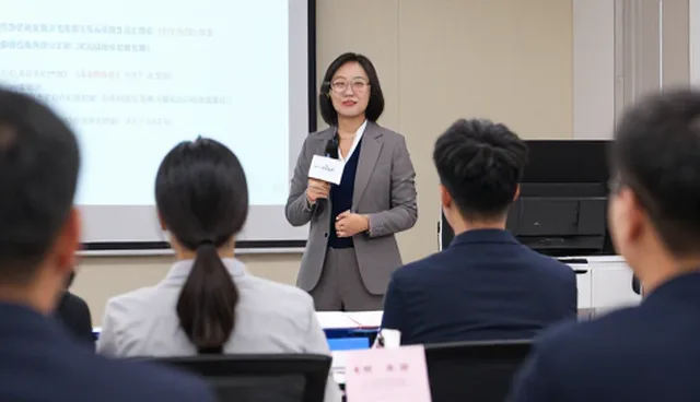 组织变革中商务代理服务如何精准匹配实际需求